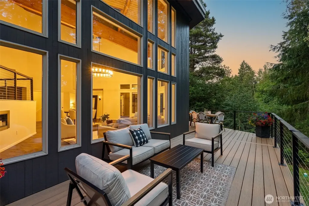 4456 Pinto Court NE Bainbridge Island WA 98110