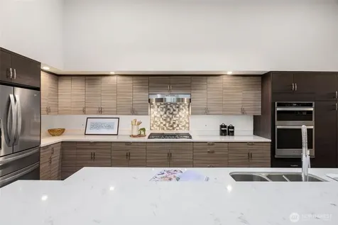 4456 Pinto Court NE Bainbridge Island WA 98110
