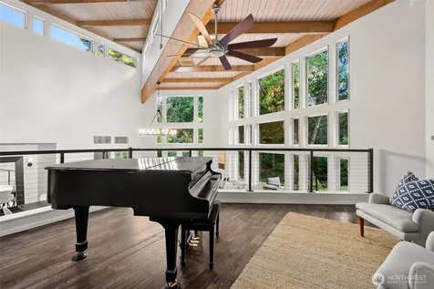 4456 Pinto Court NE Bainbridge Island WA 98110