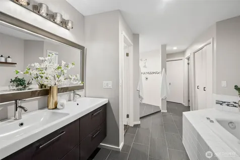 4456 Pinto Court NE Bainbridge Island WA 98110