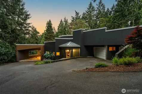 4456 Pinto Court NE Bainbridge Island WA 98110