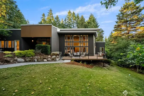 4456 Pinto Court NE Bainbridge Island WA 98110