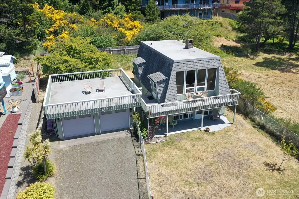 912 Surf Street Westport WA 98595