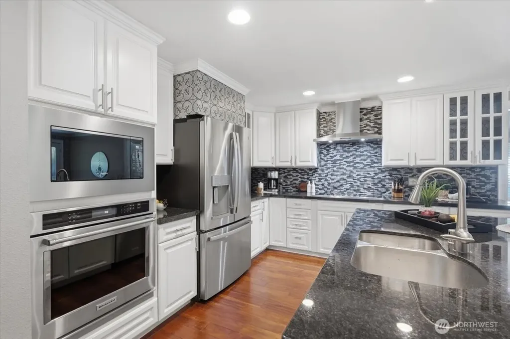 1024 Crestwood Lane Fircrest WA 98466