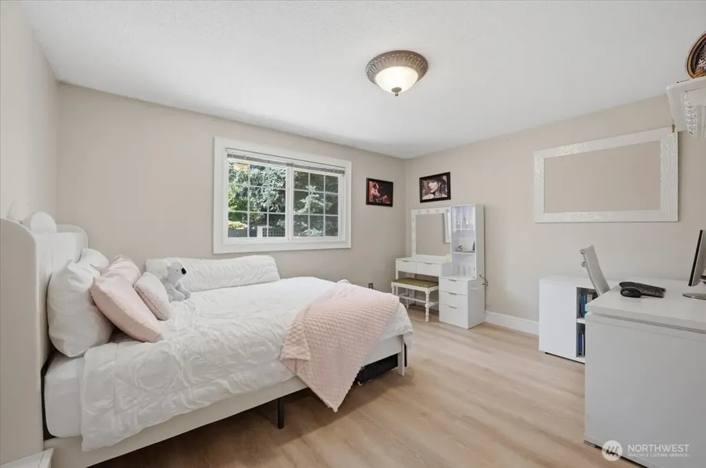 1024 Crestwood Lane Fircrest WA 98466