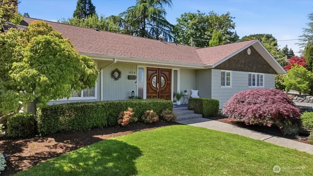 1024 Crestwood Lane Fircrest WA 98466