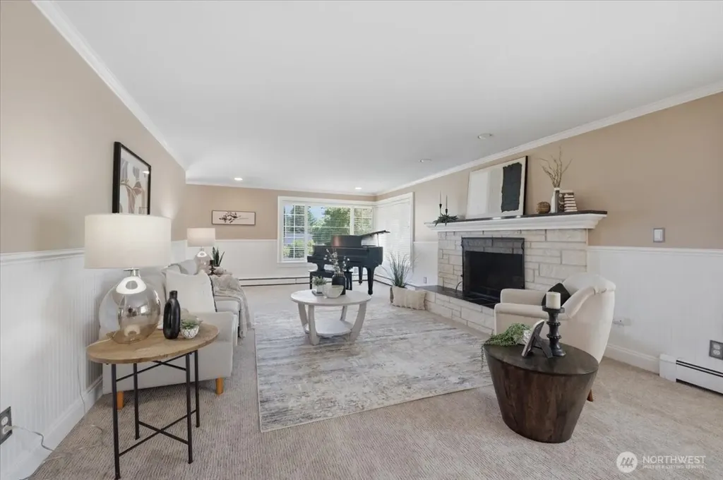 1024 Crestwood Lane Fircrest WA 98466