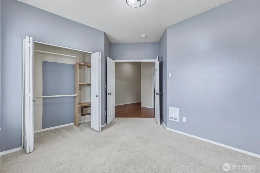 90 Glen Gate Loop Cathlamet WA 98612