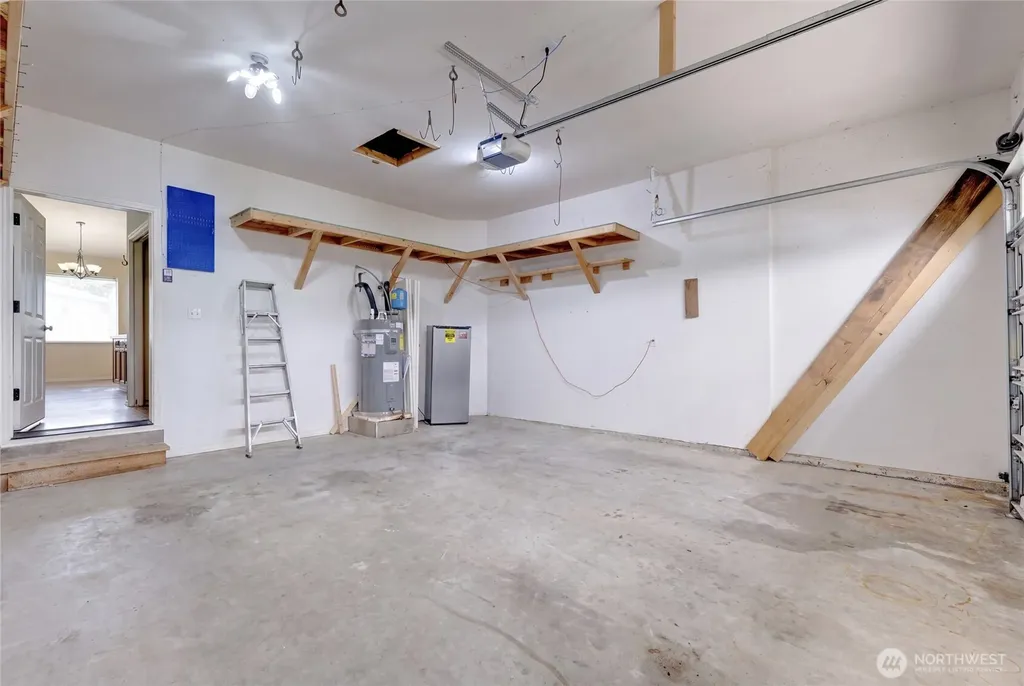 90 Glen Gate Loop Cathlamet WA 98612