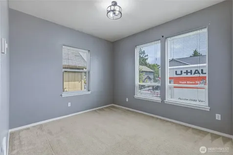 90 Glen Gate Loop Cathlamet WA 98612