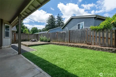 90 Glen Gate Loop Cathlamet WA 98612
