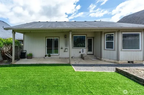 90 Glen Gate Loop Cathlamet WA 98612