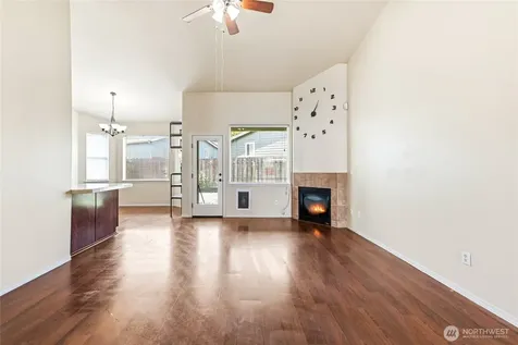 90 Glen Gate Loop Cathlamet WA 98612