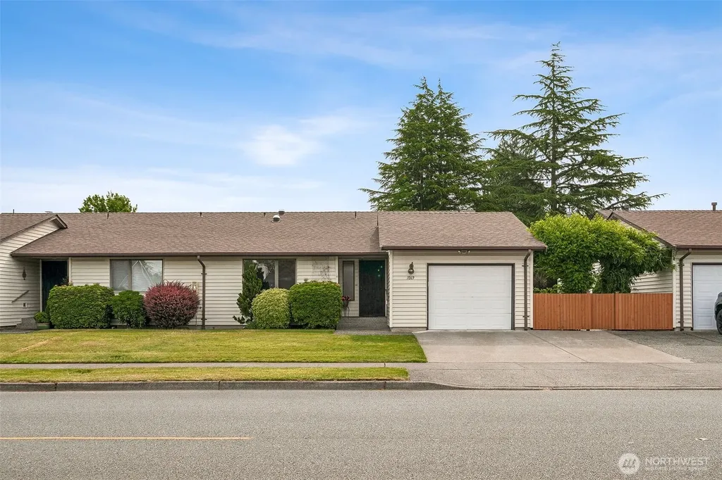 1069 Semanski Street Enumclaw WA 98022