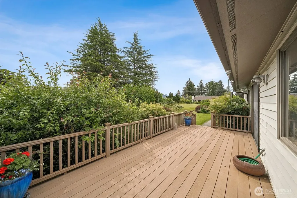 1069 Semanski Street Enumclaw WA 98022
