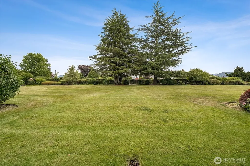 1069 Semanski Street Enumclaw WA 98022