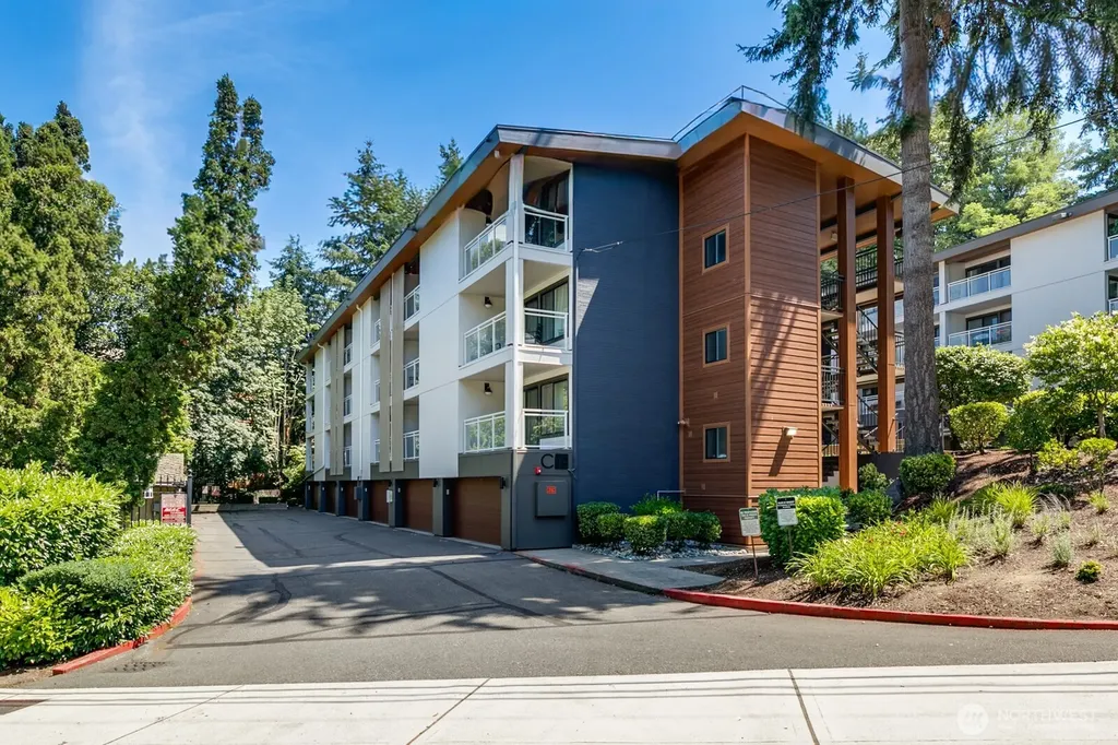 130 105th Avenue SE Bellevue WA 98004