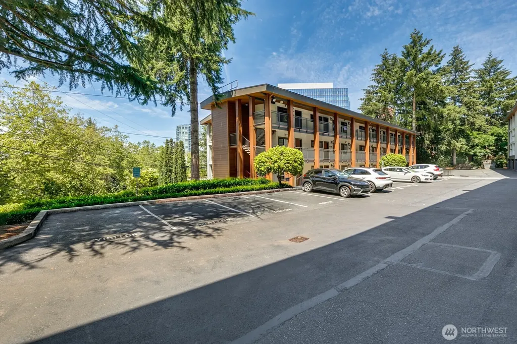 130 105th Avenue SE Bellevue WA 98004
