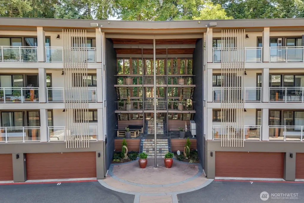 130 105th Avenue SE Bellevue WA 98004