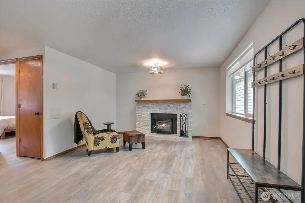 15611 SE 322nd Place Auburn WA 98092