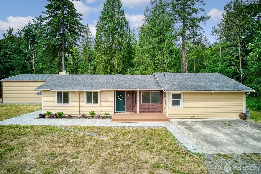 15611 SE 322nd Place Auburn WA 98092