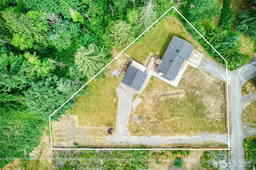 15611 SE 322nd Place Auburn WA 98092