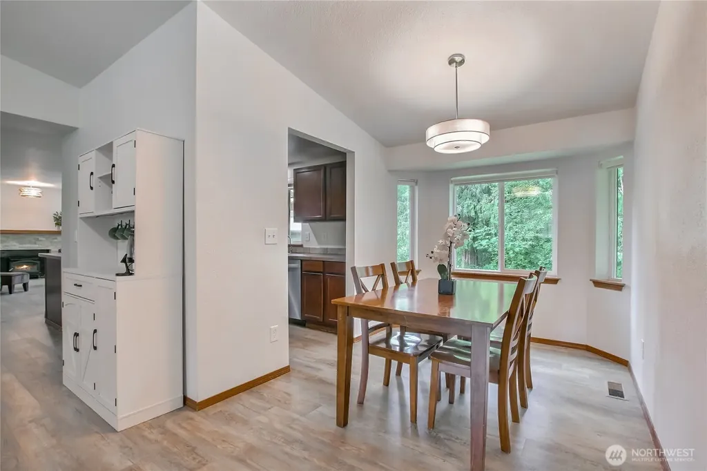 15611 SE 322nd Place Auburn WA 98092