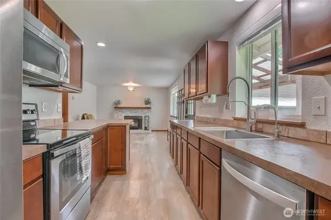 15611 SE 322nd Place Auburn WA 98092