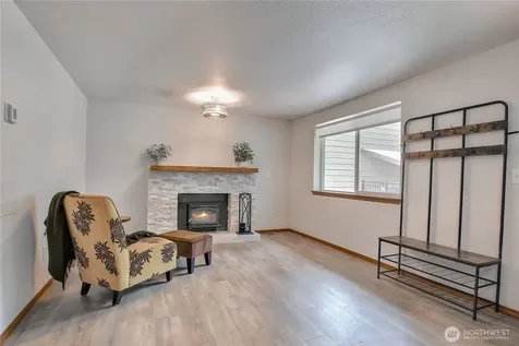15611 SE 322nd Place Auburn WA 98092