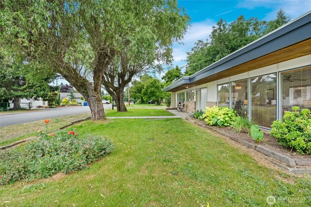 33418 SE 43rd Place Fall City WA 98024