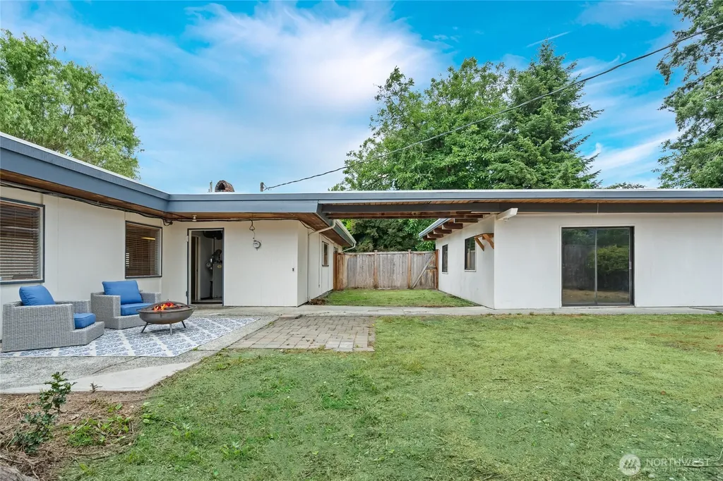 33418 SE 43rd Place Fall City WA 98024