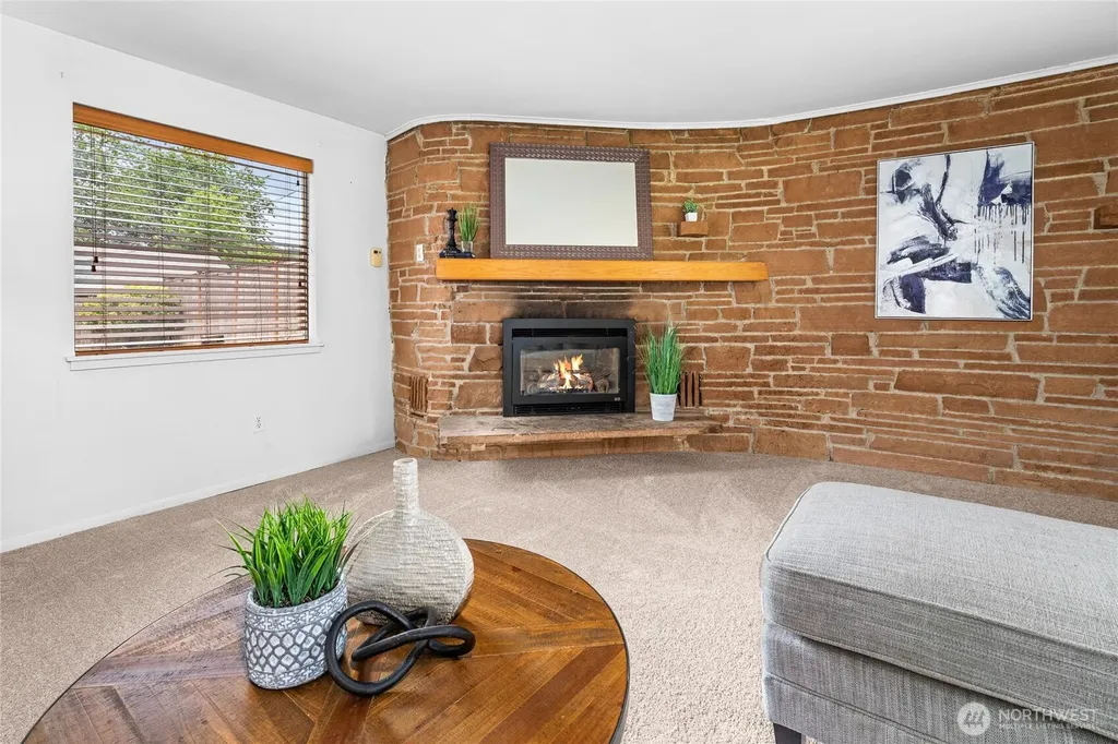 33418 SE 43rd Place Fall City WA 98024