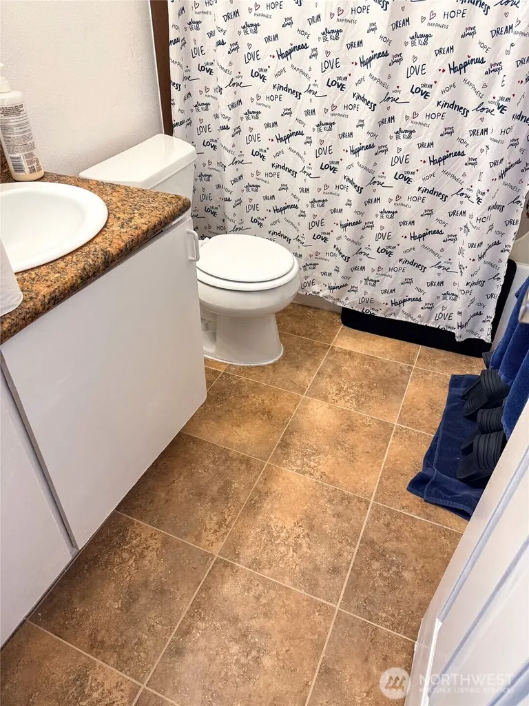 12741 NE 35th Avenue NE Seattle WA 98125