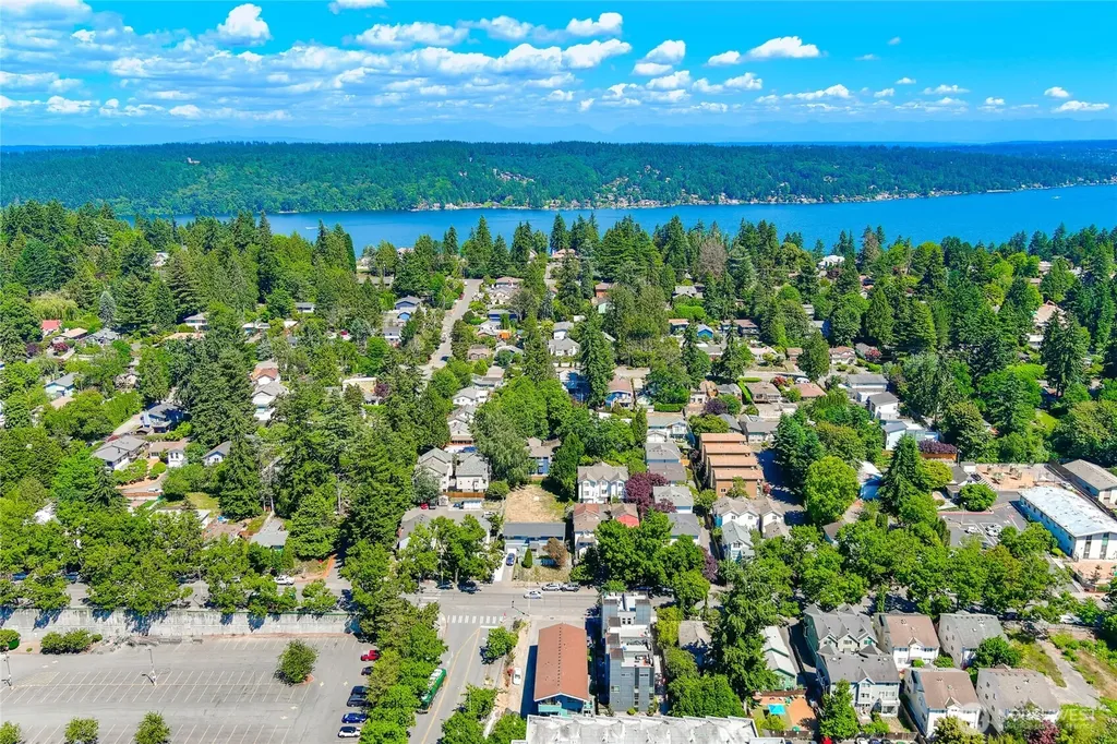 12741 NE 35th Avenue NE Seattle WA 98125