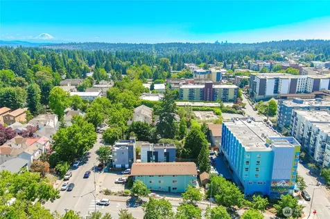 12741 NE 35th Avenue NE Seattle WA 98125