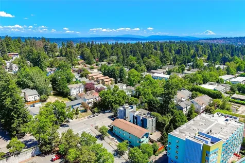 12741 NE 35th Avenue NE Seattle WA 98125
