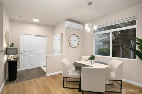 739 241st Lane SE Sammamish WA 98074