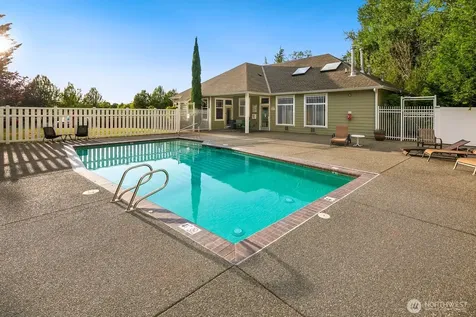 739 241st Lane SE Sammamish WA 98074