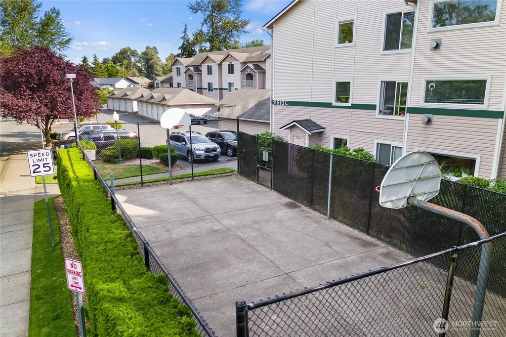 11518 12th Avenue W Everett WA 98204