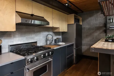 3816 Evanston Avenue N Seattle WA 98103