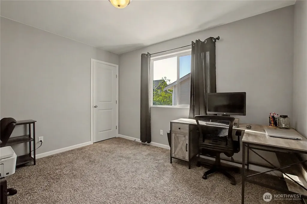 18826 112th Avenue Ct E Puyallup WA 98374