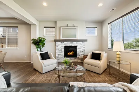 1304 82nd Avenue SE Lake Stevens WA 98258