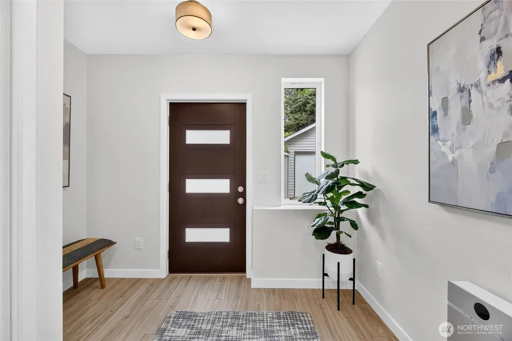 5039 41st Avenue SW Seattle WA 98136