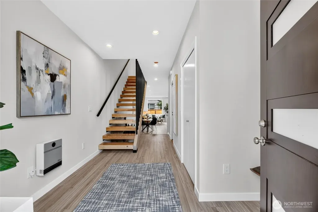 5039 41st Avenue SW Seattle WA 98136