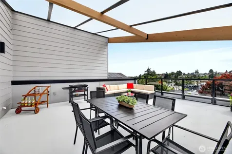 5039 41st Avenue SW Seattle WA 98136