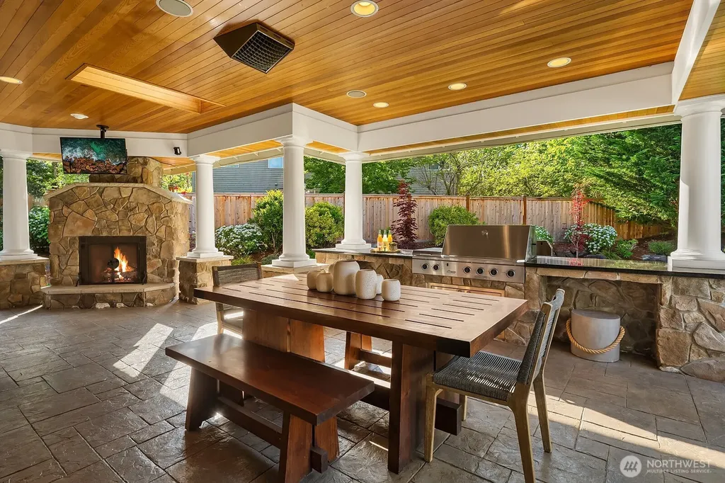 27212 SE 12th Place Sammamish WA 98075