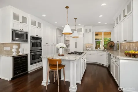 27212 SE 12th Place Sammamish WA 98075