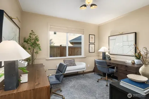 27212 SE 12th Place Sammamish WA 98075