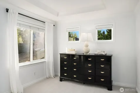 27212 SE 12th Place Sammamish WA 98075