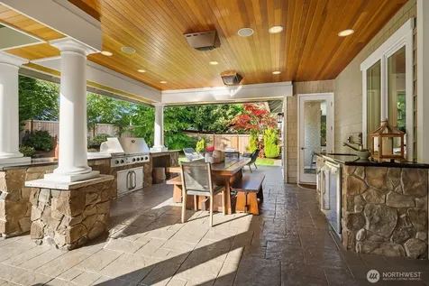 27212 SE 12th Place Sammamish WA 98075